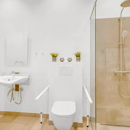 Nyaraló Luxury Pool House For 20 People With Activity And 6-person Outdoor Spottrup