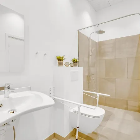 Luxury Pool House For 20 People With Activity And 6-person Outdoor Nyaraló Spottrup