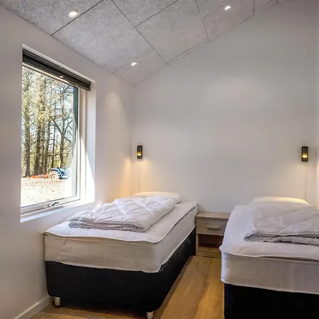 Hébergement de vacances Luxury Pool House For 20 People With Activity And 6-person Outdoor Spottrup