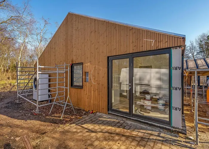 Luxury Pool House For 20 People With Activity And 6-person Outdoor Spottrup
